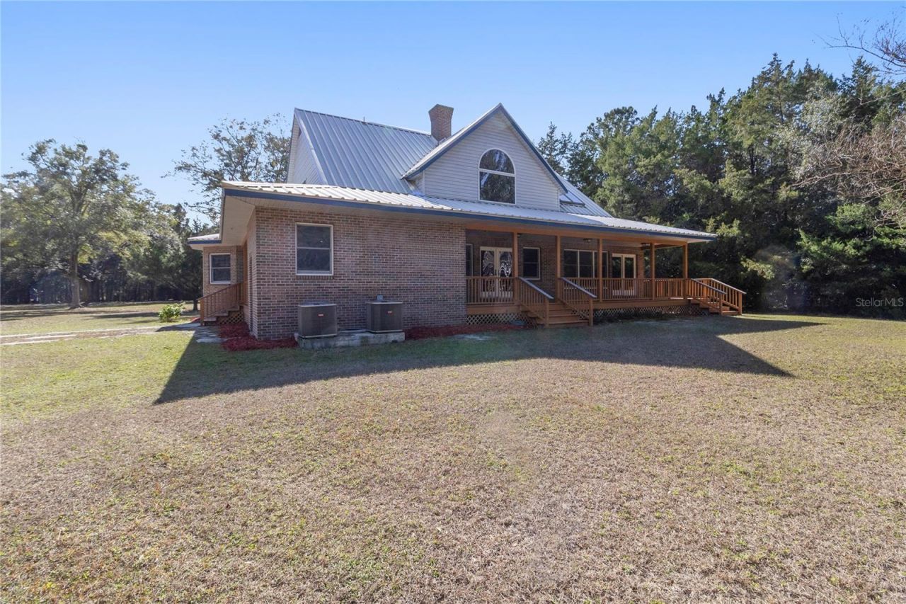 8350 NW 77th Place, Chiefland, FL 32626 Photo