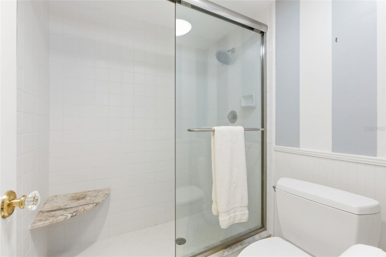 4420 Exeter Drive, Unit 303, Longboat Key, FL 34228 Photo