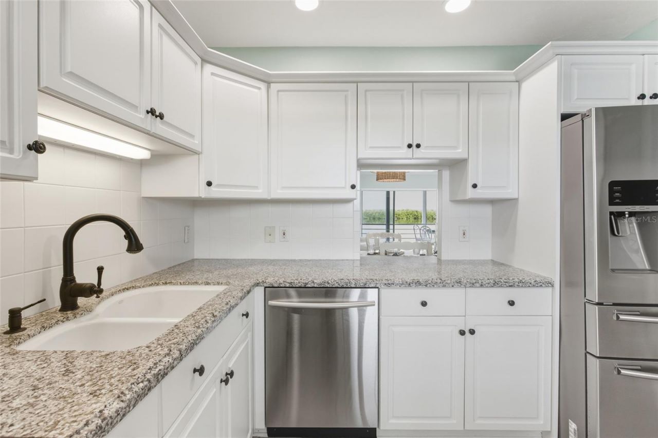 4420 Exeter Drive, Unit 303, Longboat Key, FL 34228 Photo