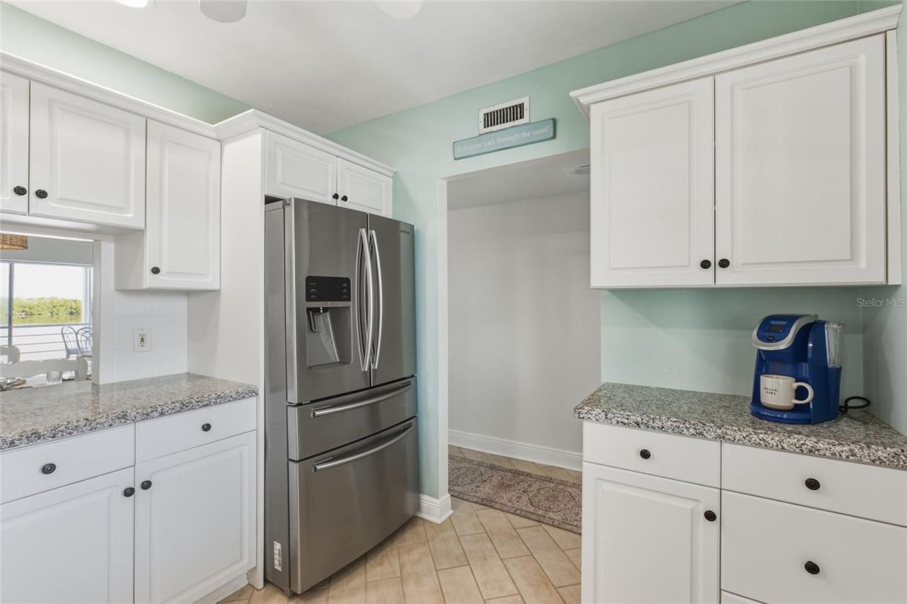 4420 Exeter Drive, Unit 303, Longboat Key, FL 34228 Photo