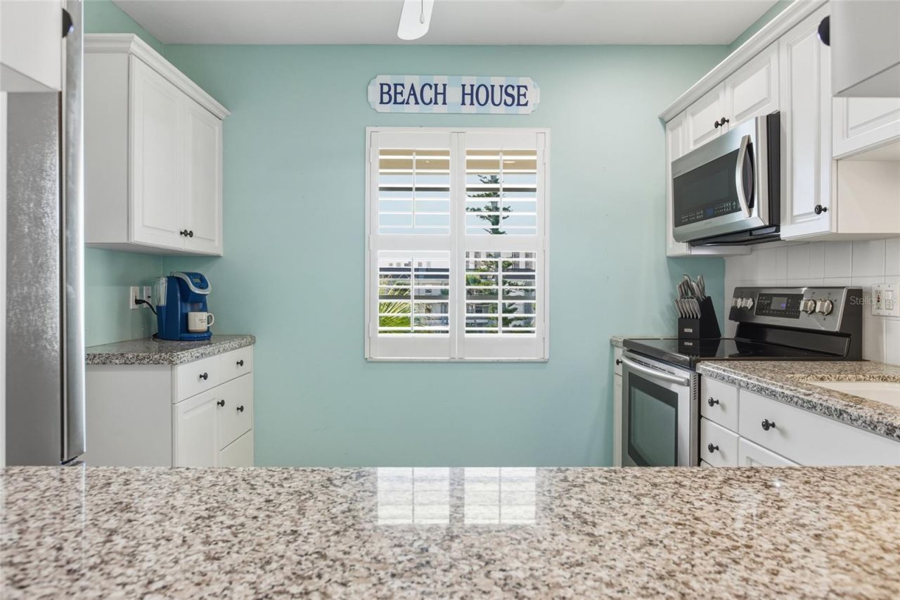 4420 Exeter Drive, Unit 303, Longboat Key, FL 34228 Photo
