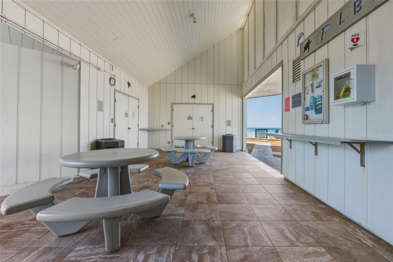 4420 Exeter Drive, Unit 303, Longboat Key, FL 34228 Photo