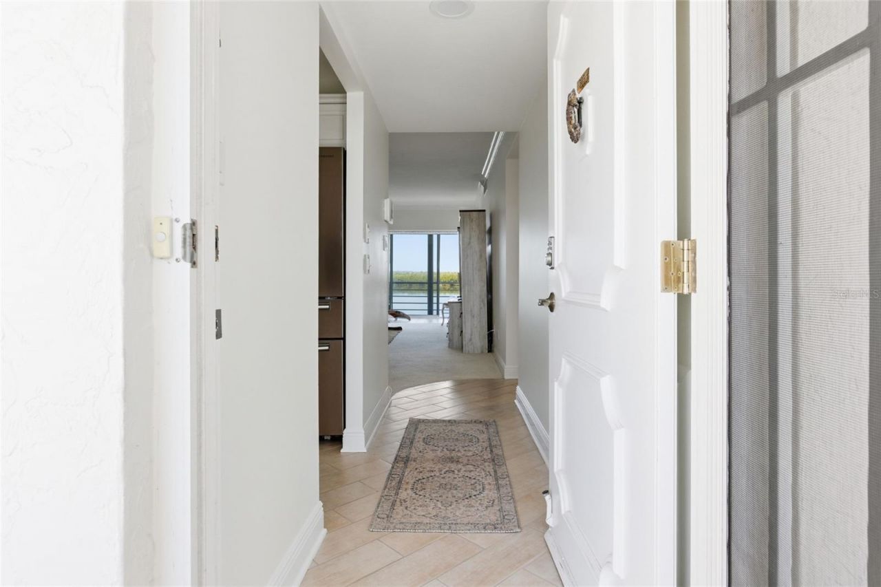 4420 Exeter Drive, Unit 303, Longboat Key, FL 34228 Photo