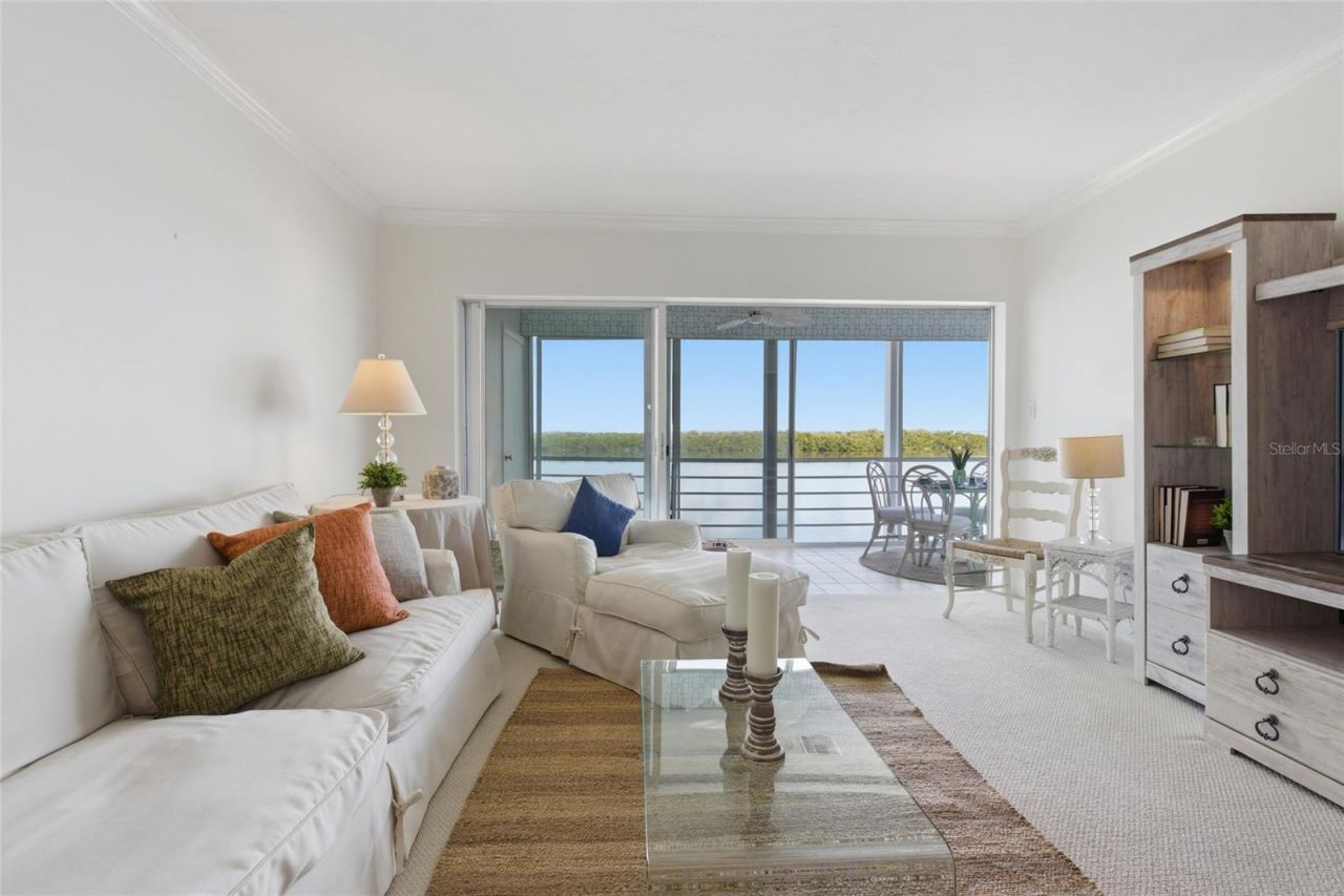 4420 Exeter Drive, Unit 303, Longboat Key, FL 34228 Photo