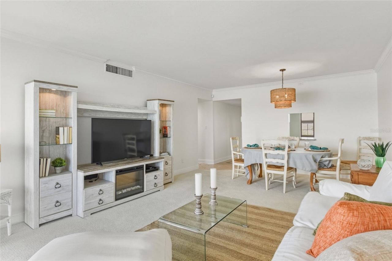 4420 Exeter Drive, Unit 303, Longboat Key, FL 34228 Photo