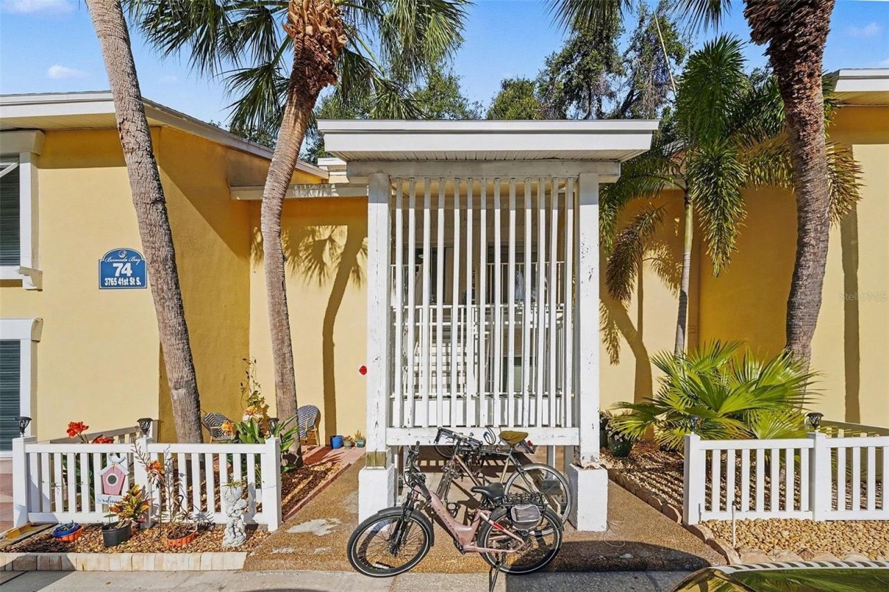 3765 41st Street S, Unit I, Saint Petersburg, FL 33711 Photo