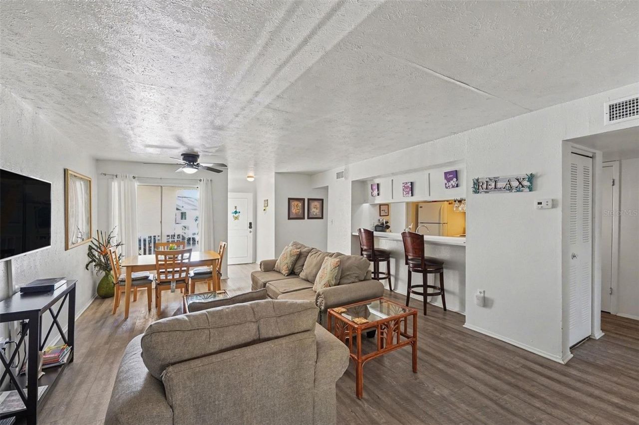 3765 41st Street S, Unit I, Saint Petersburg, FL 33711 Photo