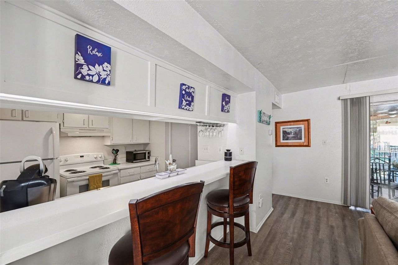 3765 41st Street S, Unit I, Saint Petersburg, FL 33711 Photo