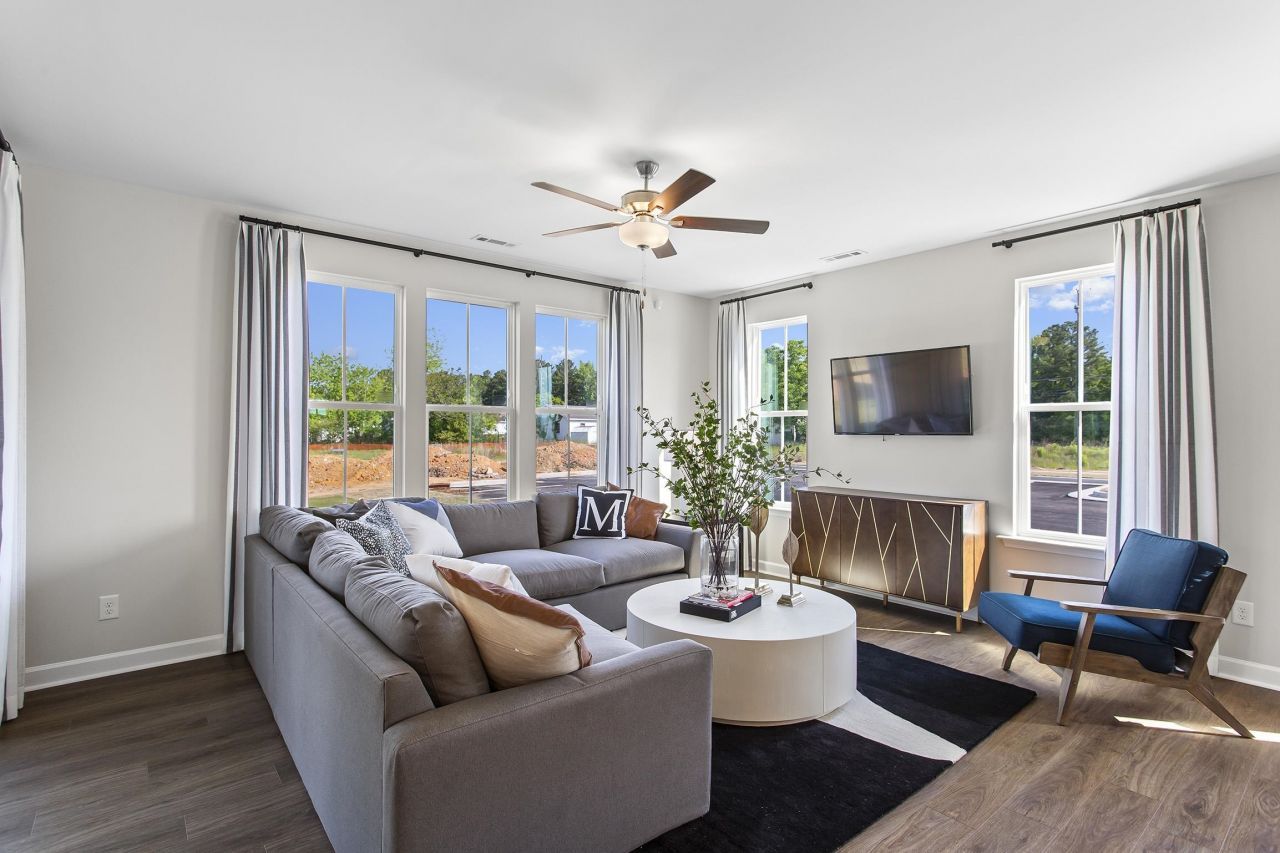 3169 Visionary Dr. Photo 5