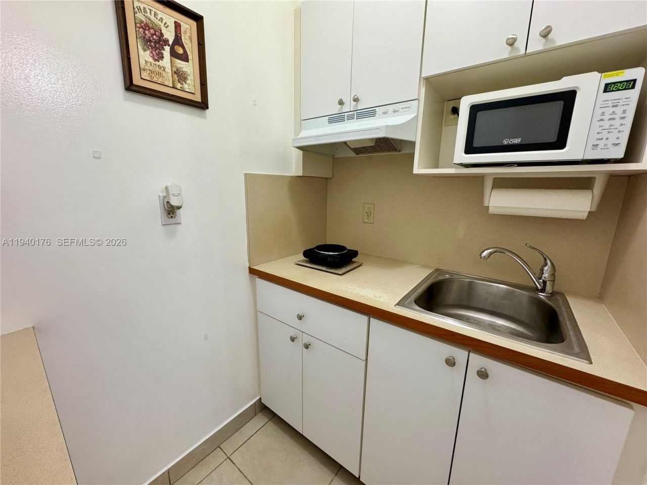 1056 W 67th St, Unit 2, Hialeah, FL 33012 Photo