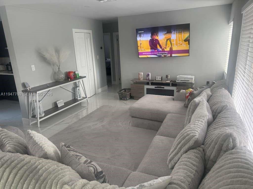 1001 NW 148th St, Miami, FL 33168 Photo