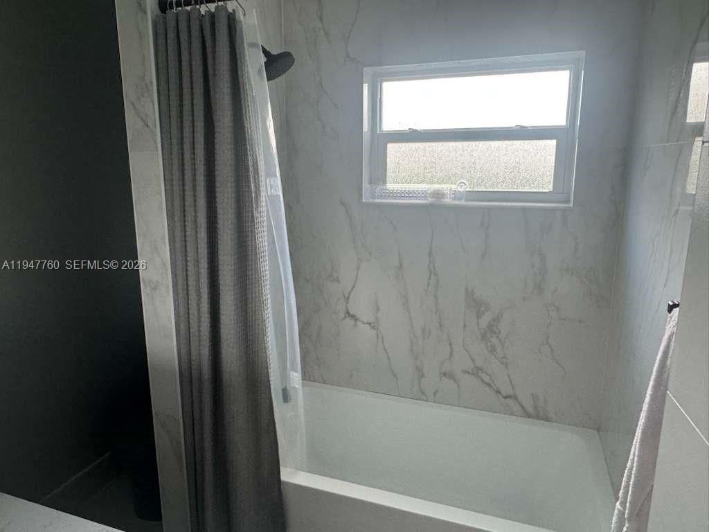 1001 NW 148th St, Miami, FL 33168 Photo