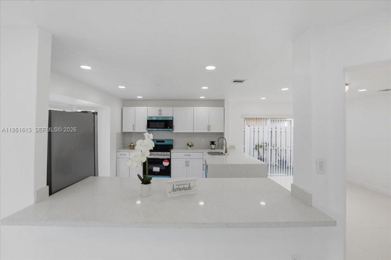 13209 NW 12th Ct, Sunrise, FL 33323 Photo