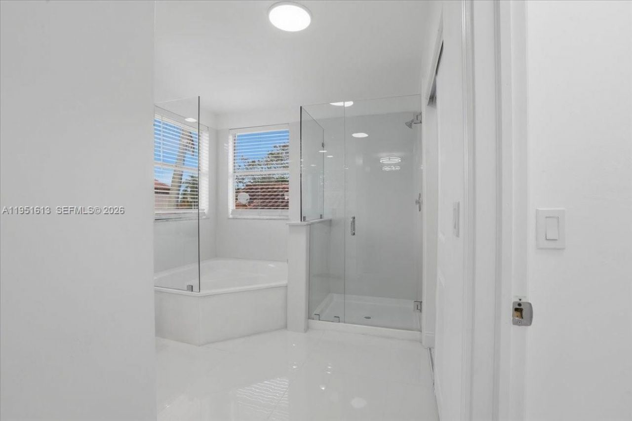 13209 NW 12th Ct, Sunrise, FL 33323 Photo