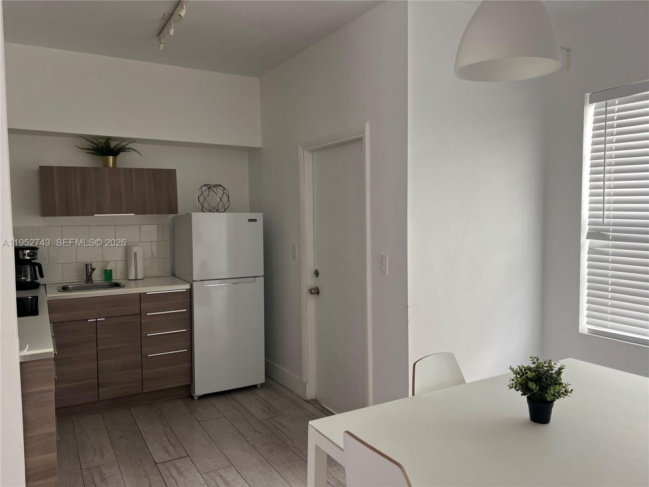 1610 Bay Rd , Miami Beach, FL 33139 Photo