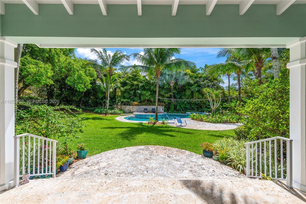 6900 SW 115th St, Pinecrest, FL 33156 Photo