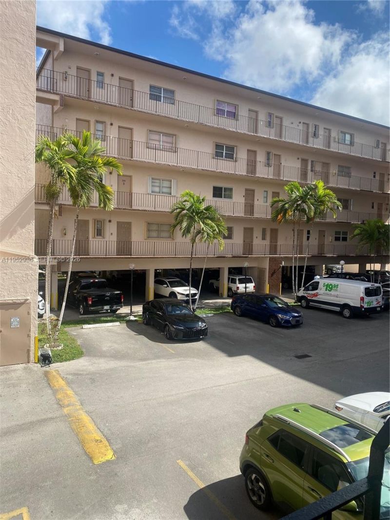 1950 W 54th St, Unit 105, Hialeah, FL 33012 Photo