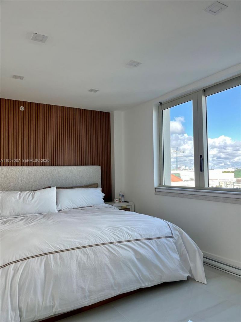 9499 Collins Ave, Unit 506, Surfside, FL 33154 Photo