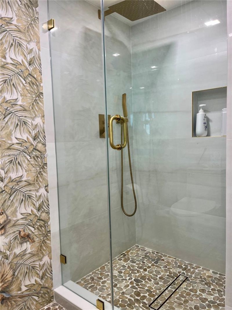 9499 Collins Ave, Unit 506, Surfside, FL 33154 Photo