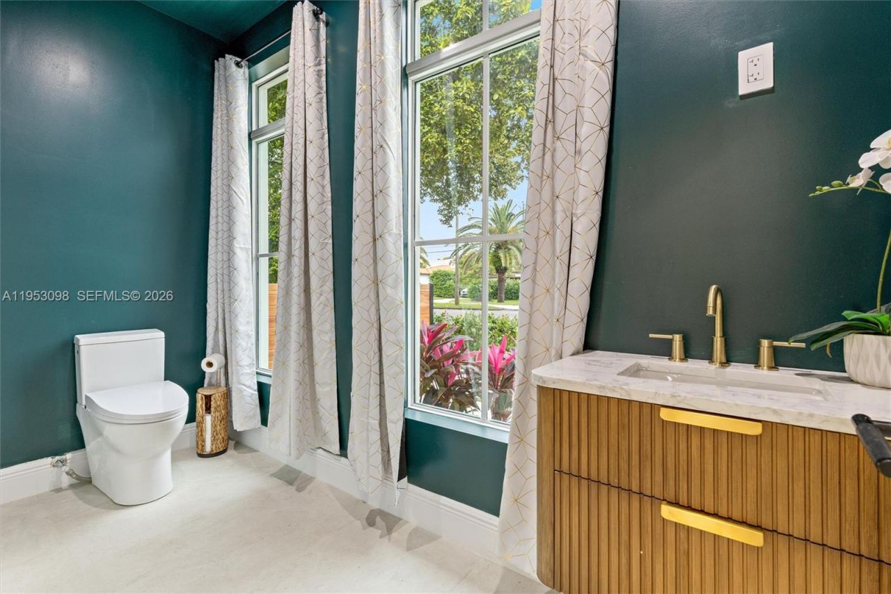 3495 SW 3rd Avenue, Miami, FL 33145 Photo