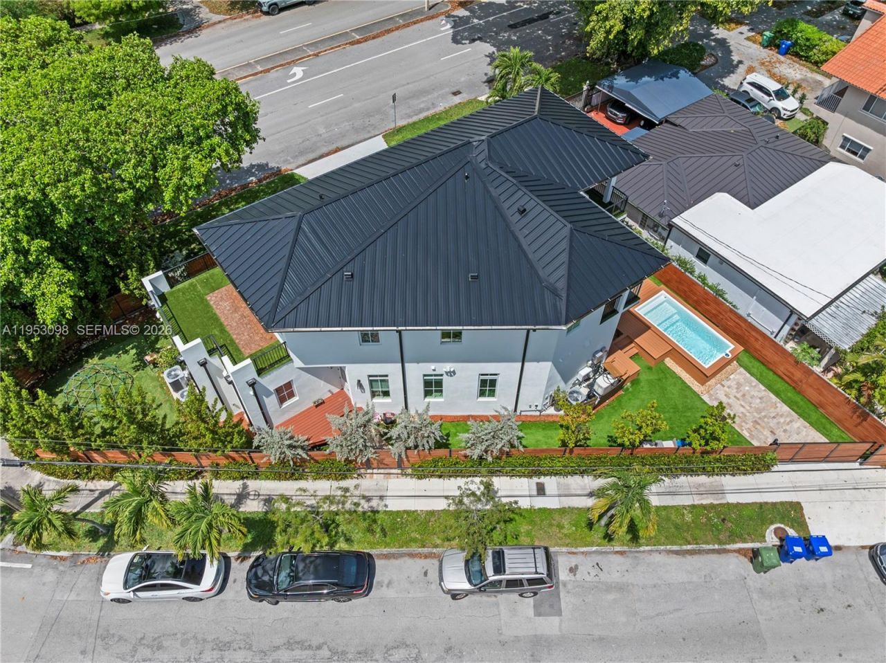 3495 SW 3rd Avenue, Miami, FL 33145 Photo