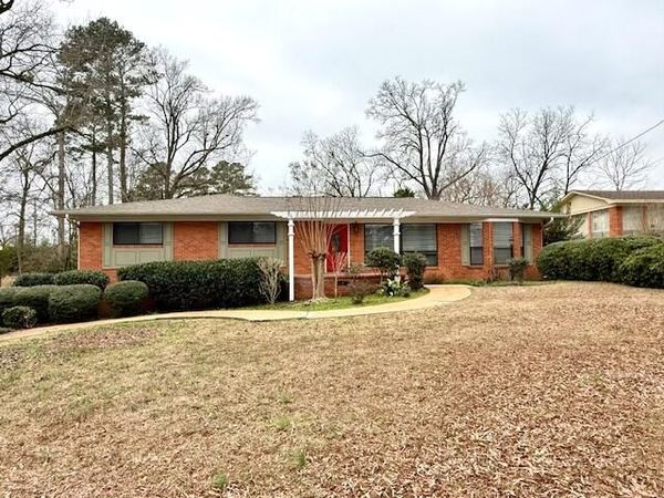 275 N Water, Louisville, MS 39339