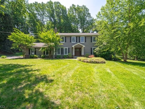 5 Wedgewood Ln, Holmdel, NJ 07733