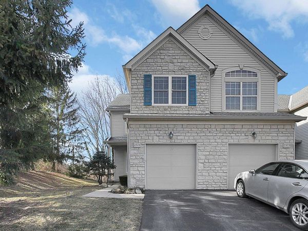 2571 Rustling Oak Boulevard, Hilliard, OH 43026