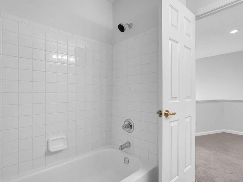 2571 Rustling Oak Boulevard, Hilliard, OH 43026 Photo 23