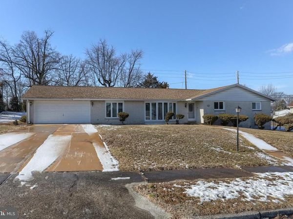 300 EDDINGTON AVENUE, HARRISBURG, PA 17111