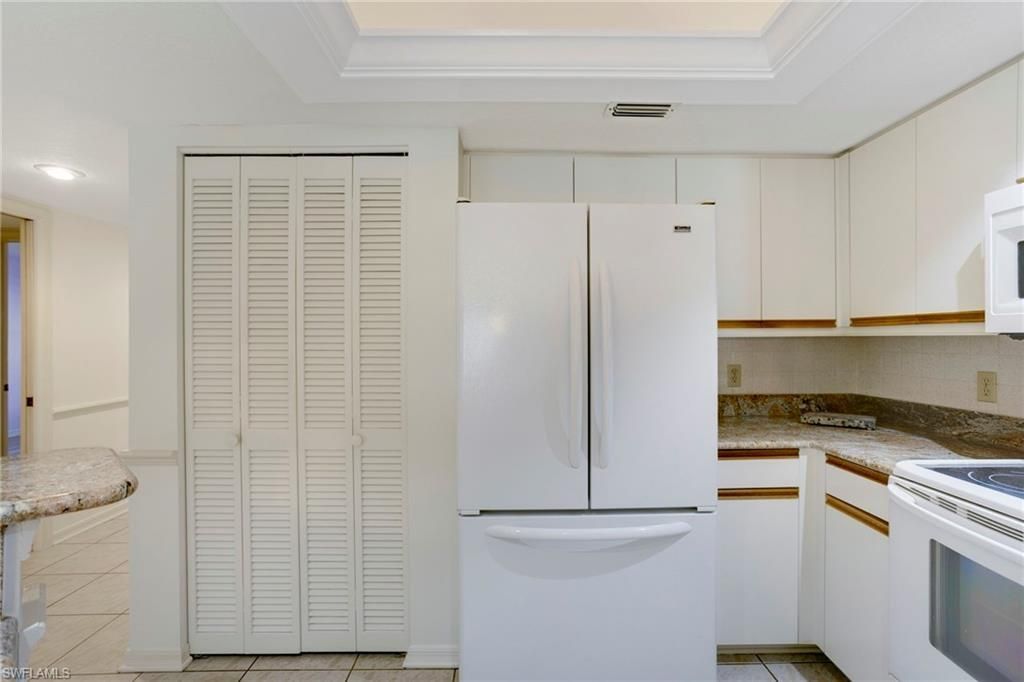 542 10th Ave S, Unit 102N, Naples, FL 34102 Photo