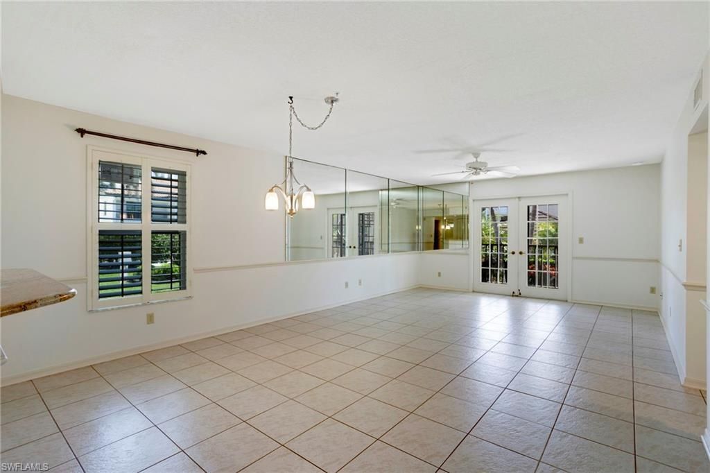 542 10th Ave S, Unit 102N, Naples, FL 34102 Photo