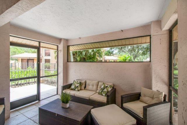 360 Prestwick Circle, Unit 1, Palm Beach Gardens, FL 33418 Photo