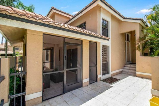 360 Prestwick Circle, Unit 1, Palm Beach Gardens, FL 33418 Photo