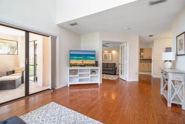 360 Prestwick Circle, Unit 1, Palm Beach Gardens, FL 33418 Photo