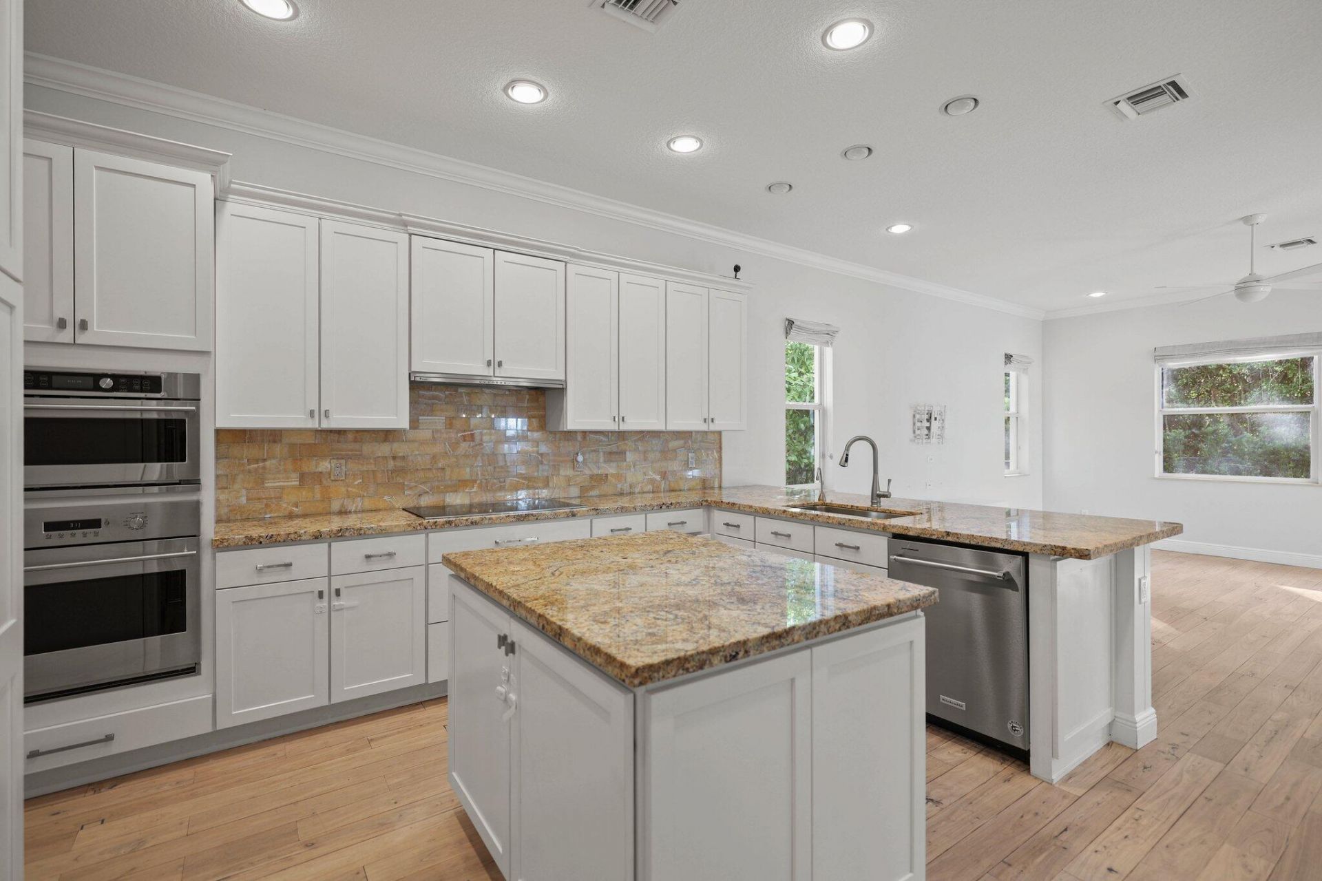 12285 Aviles Circle, Palm Beach Gardens, FL 33418 Photo