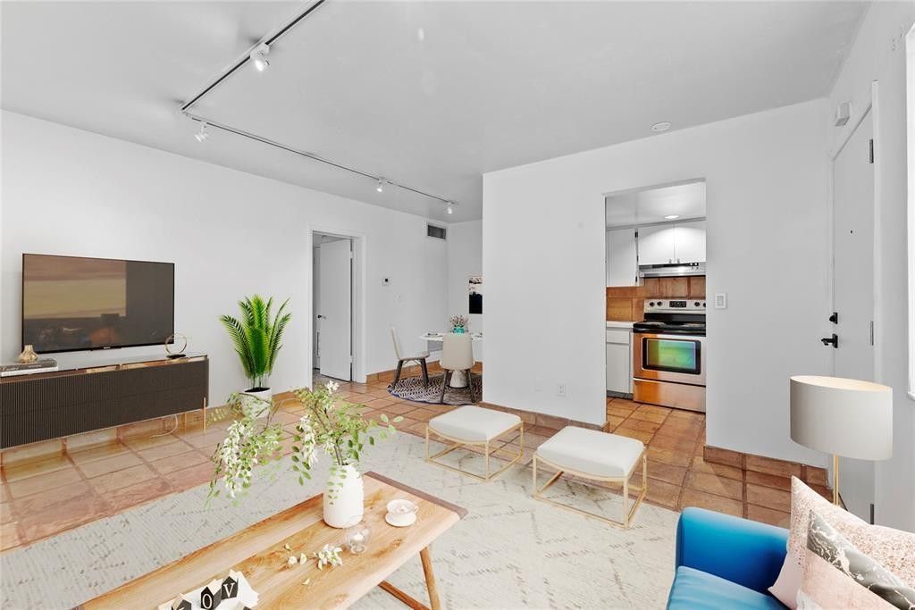 2924 Day Avenue, Unit N211, Miami, FL 33133 Photo