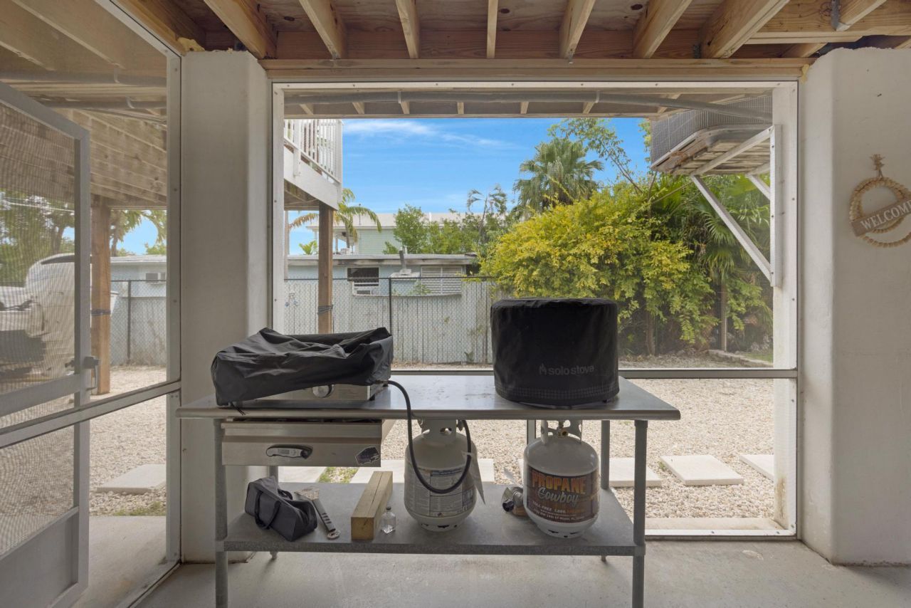 31240 Avenue H, Big Pine Key, FL 33043 Photo