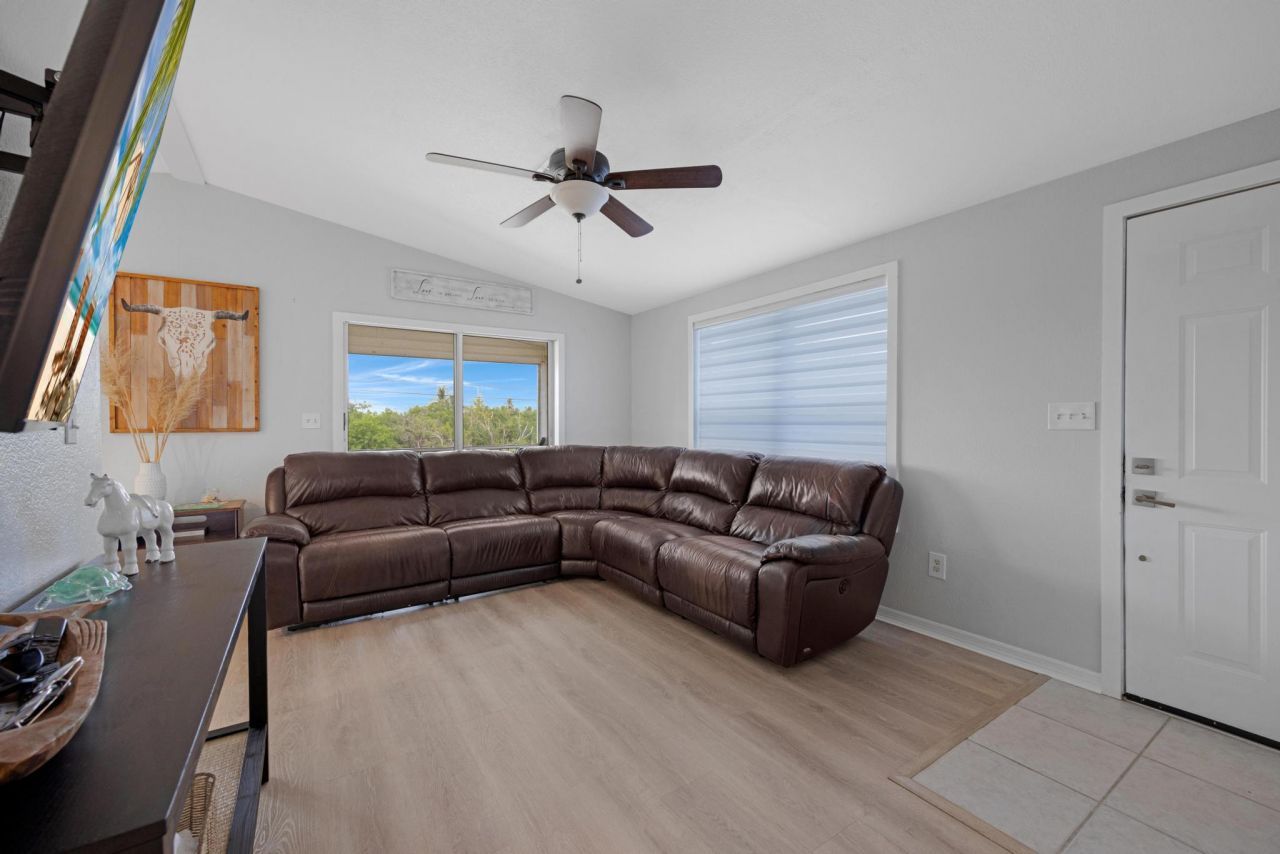 31240 Avenue H, Big Pine Key, FL 33043 Photo