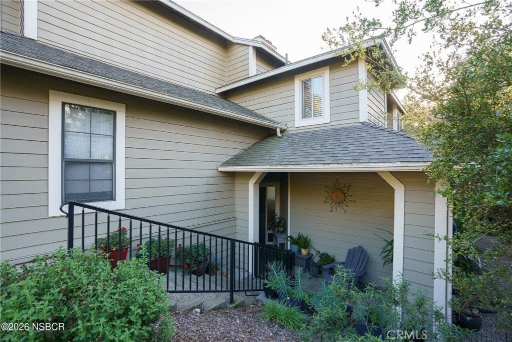 718 Hillside Drive, Solvang, CA 93463 Main Photo