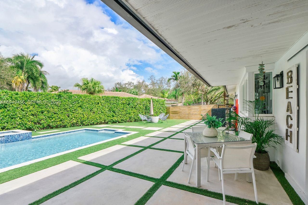 7601 SW 165th Ter , Palmetto Bay, FL 33157 Photo