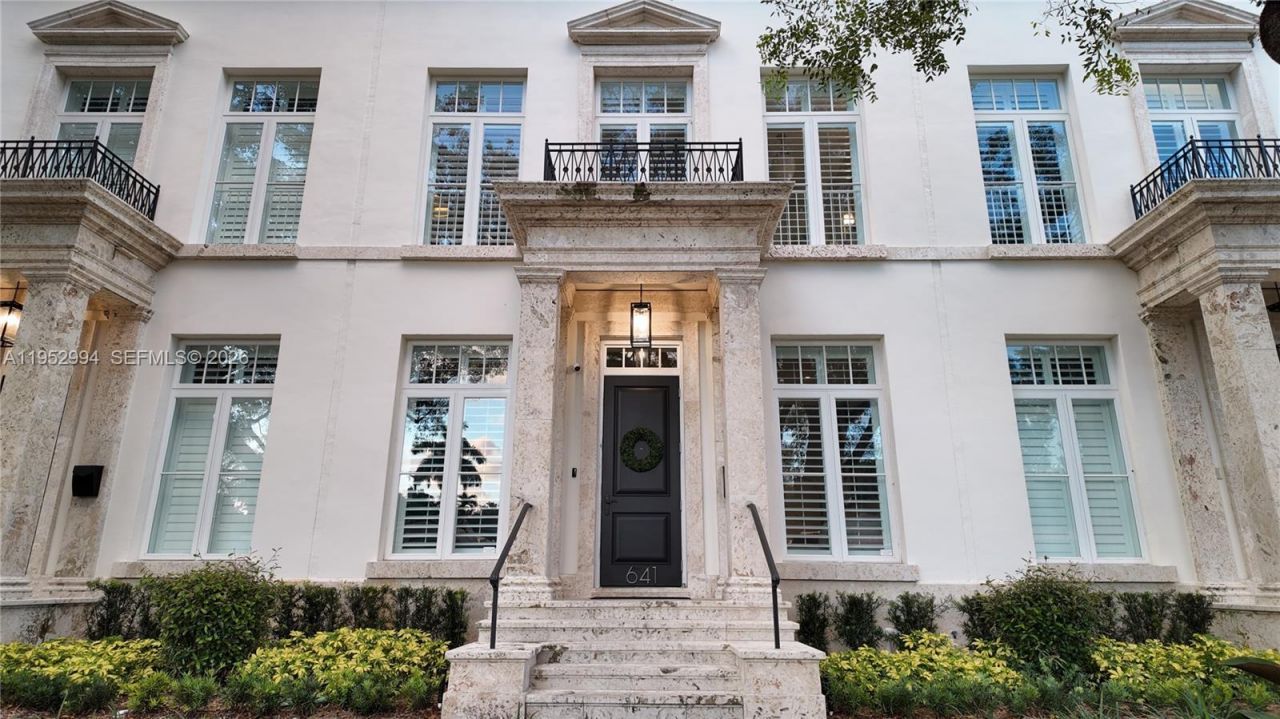 641 Almeria Ave , Coral Gables, FL 33134 Photo