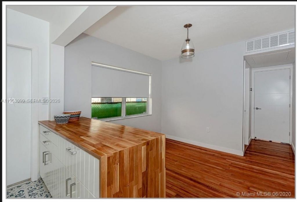 915 SE 8th St, Unit 106, Miami Beach, FL 33139 Photo