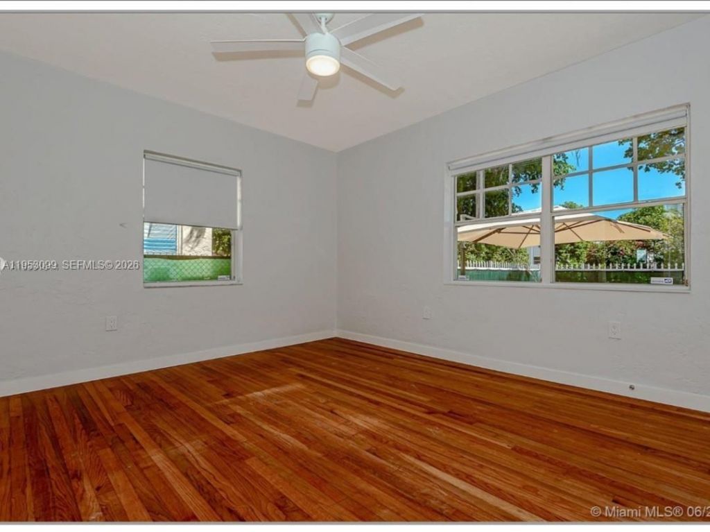 915 SE 8th St, Unit 106, Miami Beach, FL 33139 Photo