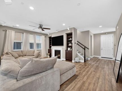 894 Blossom Rock Ln, Folsom, CA 95630 Photo