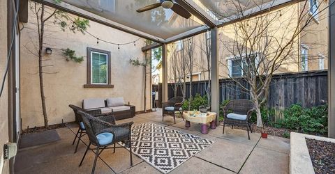 894 Blossom Rock Ln, Folsom, CA 95630 Photo