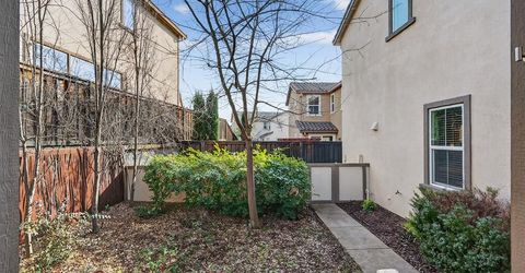 894 Blossom Rock Ln, Folsom, CA 95630 Photo