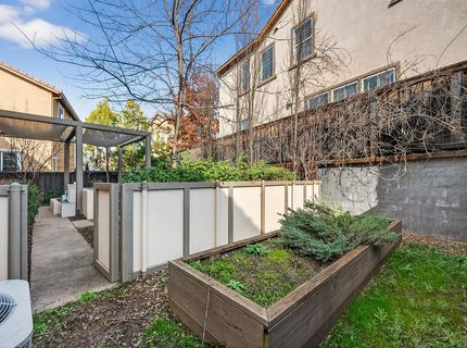 894 Blossom Rock Ln, Folsom, CA 95630 Photo