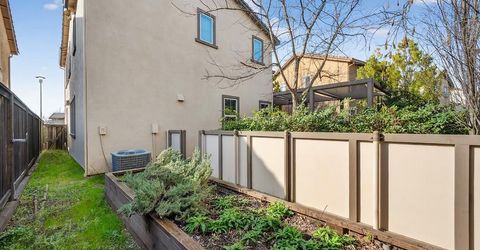 894 Blossom Rock Ln, Folsom, CA 95630 Photo