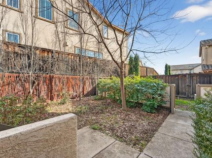 894 Blossom Rock Ln, Folsom, CA 95630 Photo